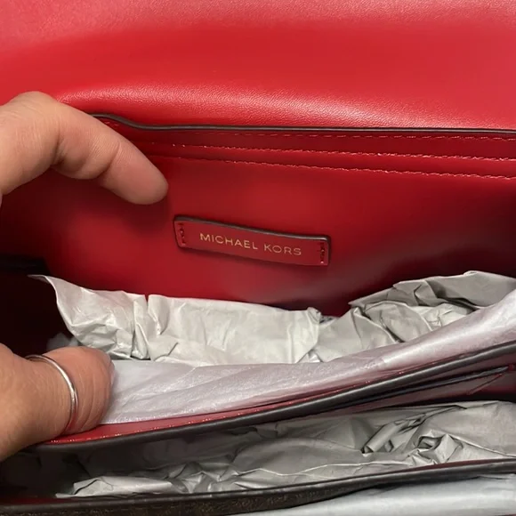 MICHAEL KORS Lita New w/Tags Orig Pkg Crossbody Bag & Magnetic Gift StorageBox - Picture 7 of 16